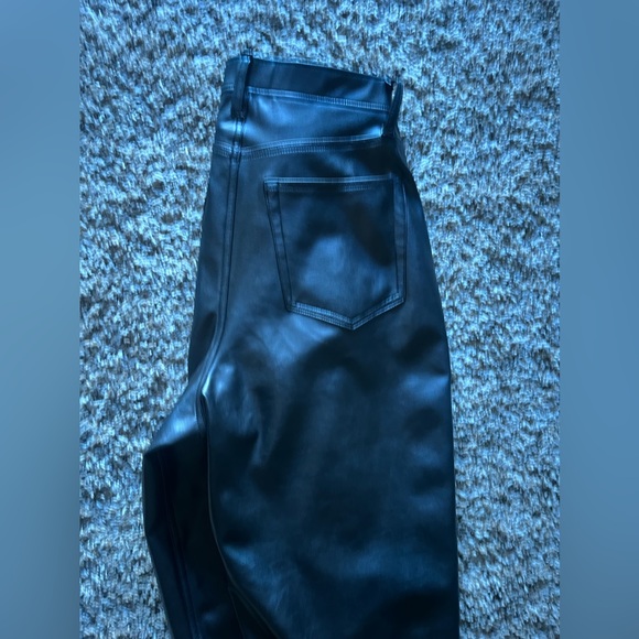 Abercrombie curve love faux leather jeans size 29 - Picture 3 of 3